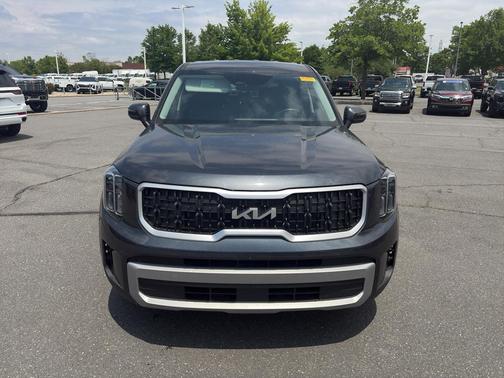 Gravity Gray 2023 Kia Telluride LX