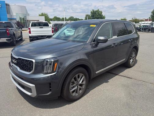 Gravity Gray 2023 Kia Telluride LX