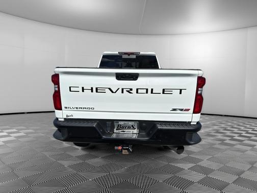 2024 Chevrolet Silverado 2500 4WD Crew Cab Standard Bed ZR2