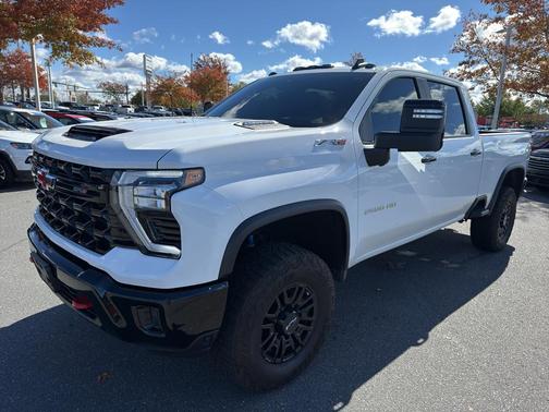 2024 Chevrolet Silverado 2500 4WD Crew Cab Standard Bed ZR2