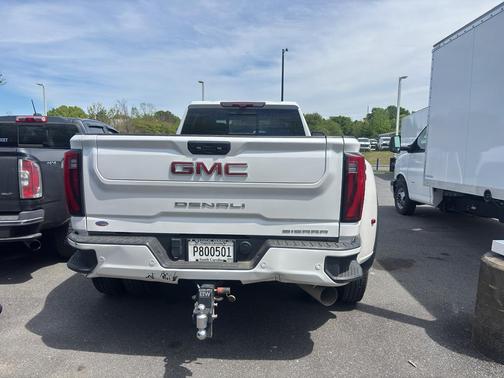 White Frost Tricoat 2024 GMC Sierra 3500 Denali