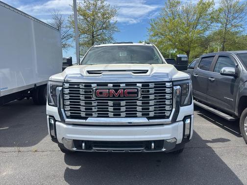 White Frost Tricoat 2024 GMC Sierra 3500 Denali