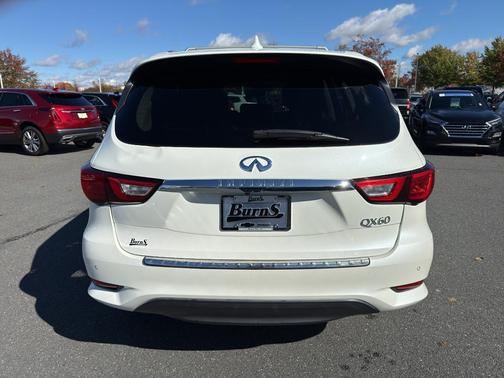 2017 INFINITI QX60 Base