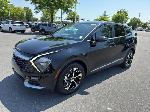 Ebony Black 2023 Kia Sportage EX
