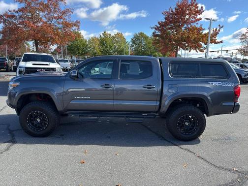 2019 Toyota Tacoma TRD Sport
