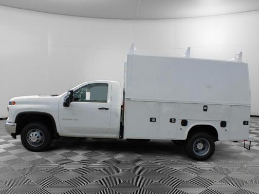 2025 Chevrolet Silverado 3500 WT