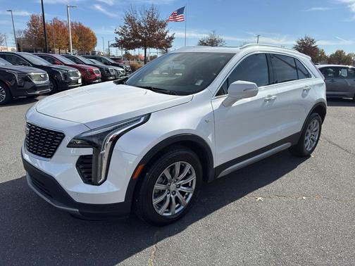 2023 Cadillac XT4 Premium Luxury