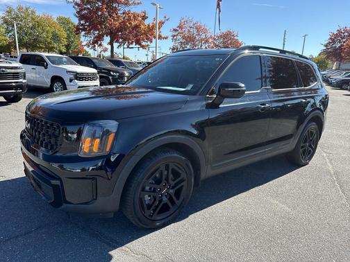 Ebony Black 2024 Kia Telluride EX X-Line