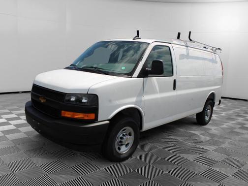 2025 Chevrolet Express 2500 RWD 2500 Regular Wheelbase WT