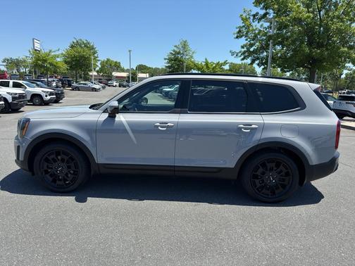Wolf Gray 2022 Kia Telluride SX