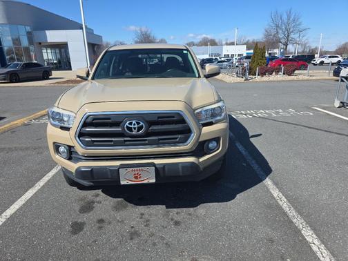 2016 Toyota Tacoma SR5