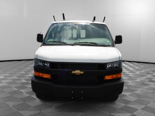2025 Chevrolet Express 2500 RWD 2500 Regular Wheelbase WT