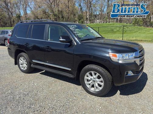 2017 Toyota Land Cruiser Base