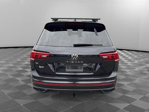 2022 Volkswagen Tiguan 2.0T SE R-Line Black