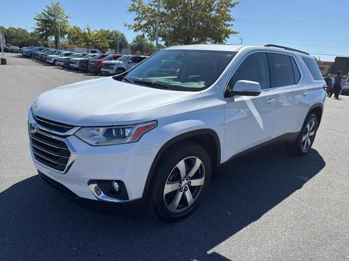 2020 Chevrolet Traverse LT Leather