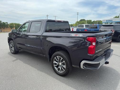Dark Ash Metallic 2023 Chevrolet Silverado 1500 LT