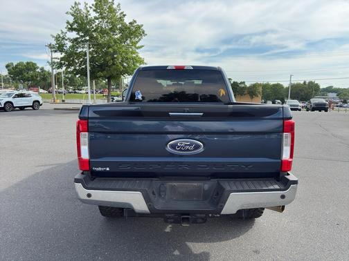 Blue Jeans Metallic 2019 Ford F-250 XLT