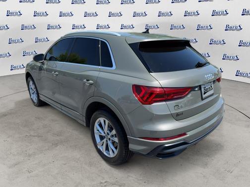 Chronos Gray Metallic 2021 Audi Q3 45 S line Premium