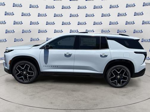 Polar White Tricoat 2026 Chevrolet Traverse High Country