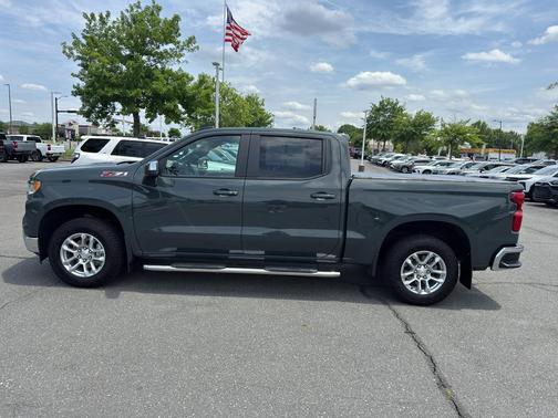 Cypress Gray 2025 Chevrolet Silverado 1500 LT