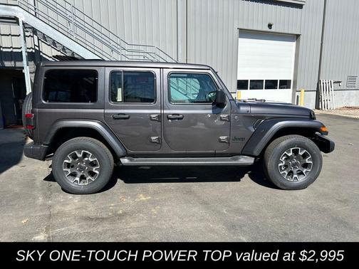 2026 Jeep Wrangler 4-Door Sahara 4x4