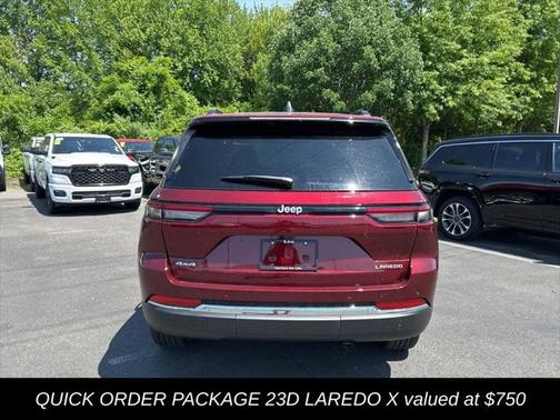 2025 Jeep Grand Cherokee Laredo