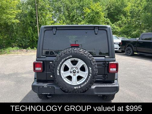 Black Clearcoat 2018 Jeep Wrangler Unlimited Sport