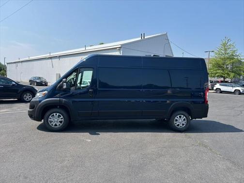 2025 RAM ProMaster 2500 Tradesman