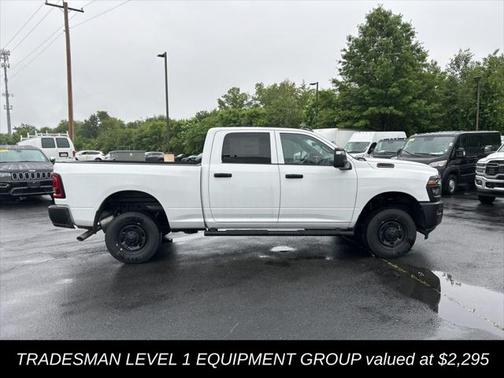 2025 RAM 2500 Tradesman Crew Cab 4x4 6'4' Box