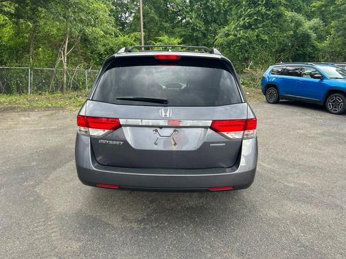 Modern Steel Metallic 2016 Honda Odyssey SE