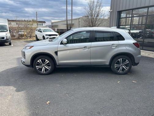 2020 Mitsubishi Outlander Sport SE