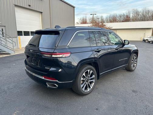 2023 Jeep Grand Cherokee Overland