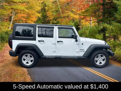 Bright White Clearcoat 2018 Jeep Wrangler JK Unlimited Sport