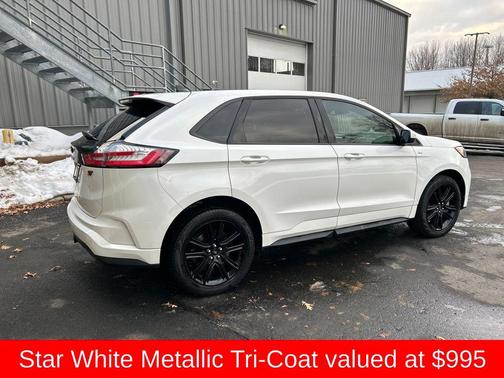 STAR WHITE 2023 Ford Edge ST Line