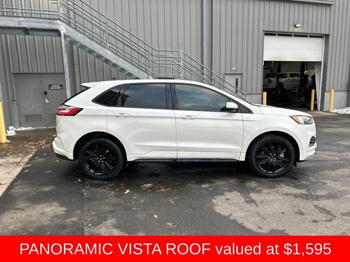 STAR WHITE 2023 Ford Edge ST Line