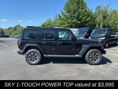 2025 Jeep Wrangler 4-Door Sahara 4x4