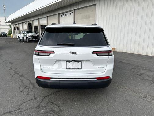 Bright White Clearcoat 2026 Jeep Grand Cherokee L Limited