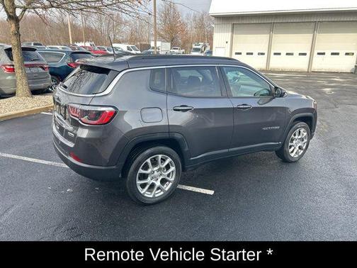 2022 Jeep Compass Latitude Lux