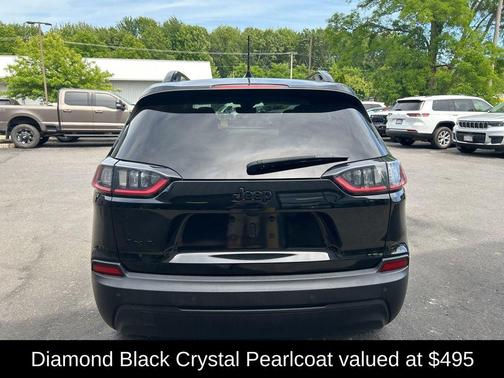 Diamond Black Crystal Pearlcoat 2023 Jeep Cherokee Altitude