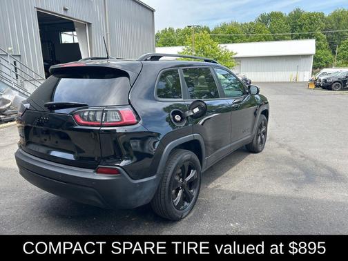 Diamond Black Crystal Pearlcoat 2023 Jeep Cherokee Altitude