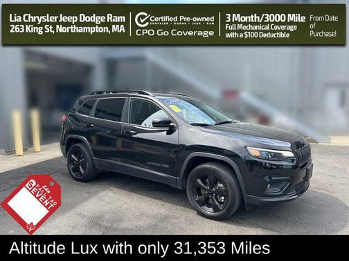 Diamond Black Crystal Pearlcoat 2023 Jeep Cherokee Altitude