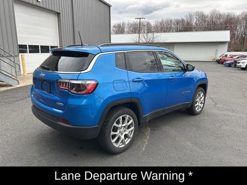 2023 Jeep Compass Latitude Lux