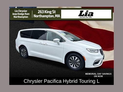 Bright White Clearcoat 2022 Chrysler Pacifica Hybrid Touring L