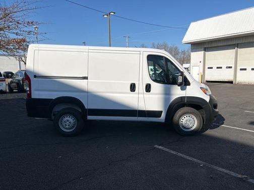 2025 RAM ProMaster 1500 Low Roof