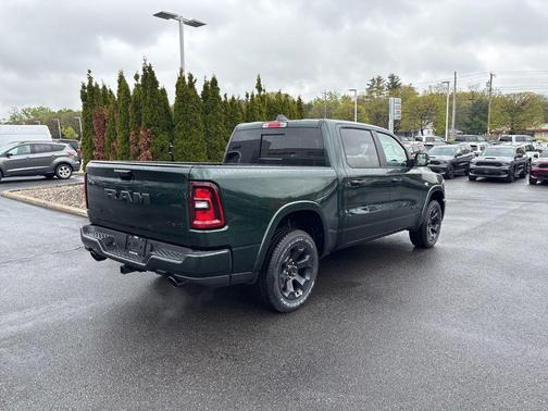 Serrano Green Metallic 2026 RAM 1500 Big Horn/Lone Star