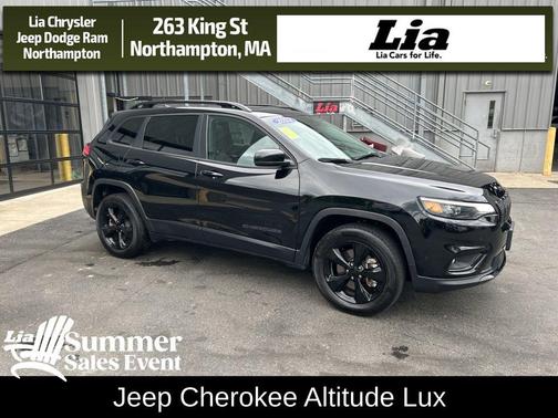 Diamond Black Crystal Pearlcoat 2023 Jeep Cherokee Altitude