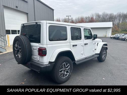 2025 Jeep Wrangler 4-Door Sahara 4x4