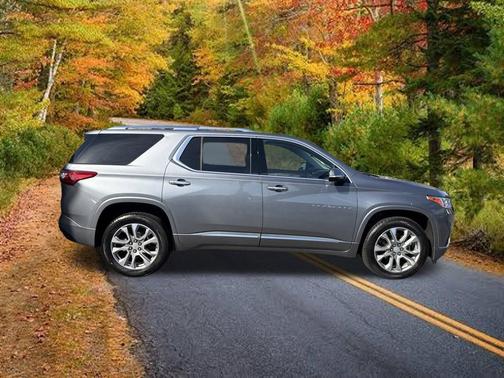 Satin Steel Metallic 2020 Chevrolet Traverse Premier