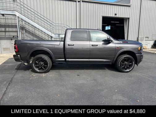 2022 RAM 2500 Limited Crew Cab 4x4 6'4' Box