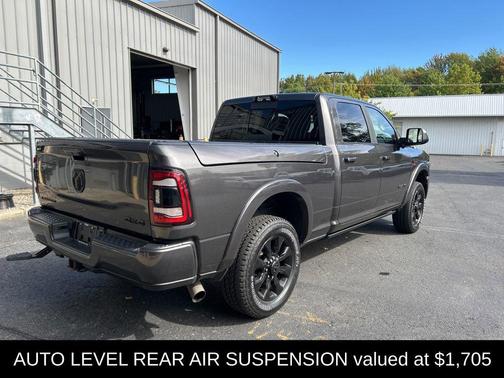 2022 RAM 2500 Limited Crew Cab 4x4 6'4' Box